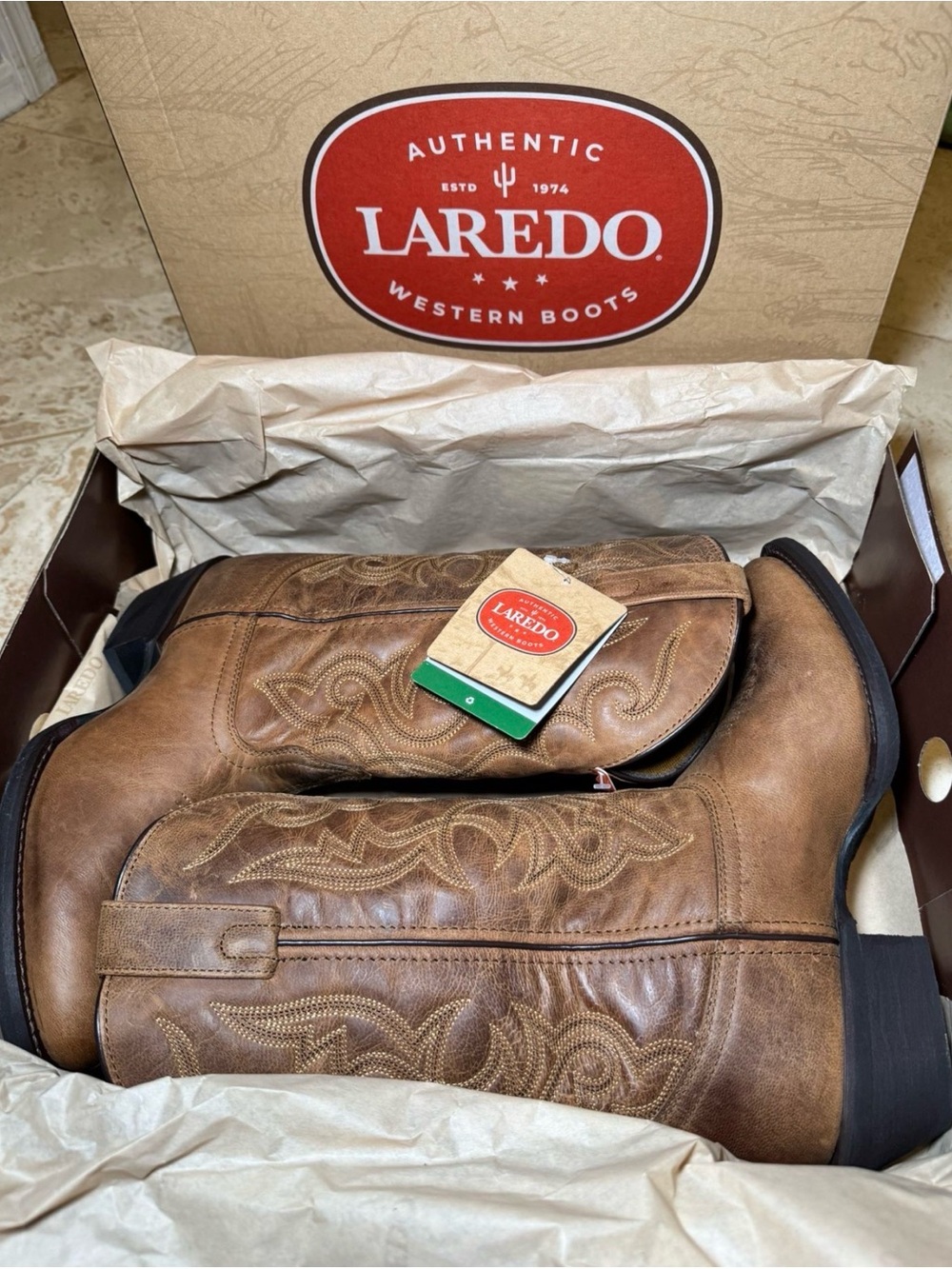 New Laredo Women Maddie Wide Size 9